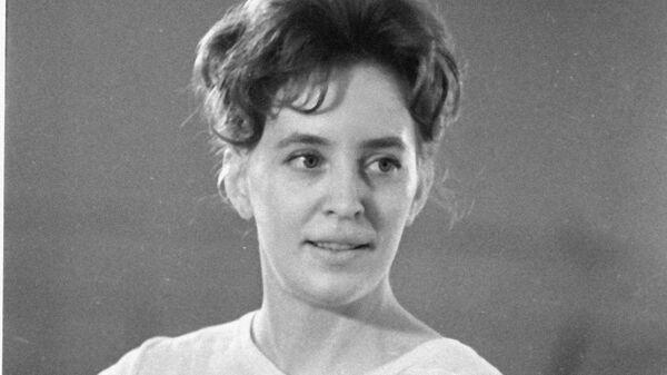 Чемпионка мира по художественной гимнастике Людмила Савинкова. Чемпионка мира по художественной гимнастике Людмила Савинкова.