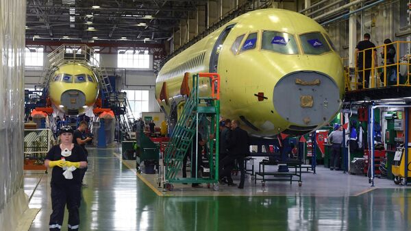 Цех сборки фюзеляжей самолетов Sukhoi Superjet 100 на заводе имени Гагарина в Комсомольске-на-Амуре Цех сборки фюзеляжей самолетов Sukhoi Superjet 100 на заводе имени Гагарина в Комсомольске-на-Амуре