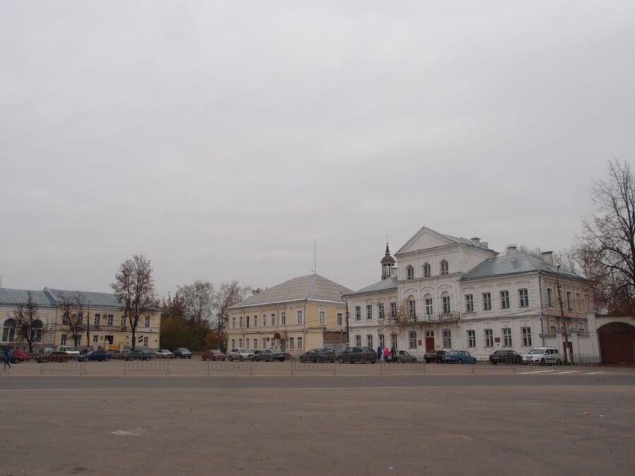 Площадь 9 Января Площадь 9 Января