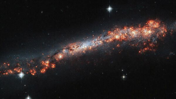 Галактика NGC 3432 в созвездии Малый Лев. Галактика NGC 3432 в созвездии Малый Лев.