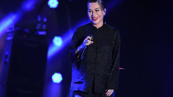 Певица Наргиз Закирова