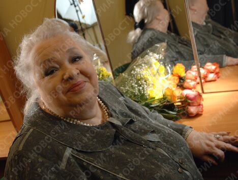 Спектакль «Безумства любви», посвященный 70-летию заслуженной артистки России Наталье Крачковской в Государственном театре «Киноактера» Спектакль «Безумства любви», посвященный 70-летию заслуженной артистки России Наталье Крачковской в Государственном театре «Киноактера»