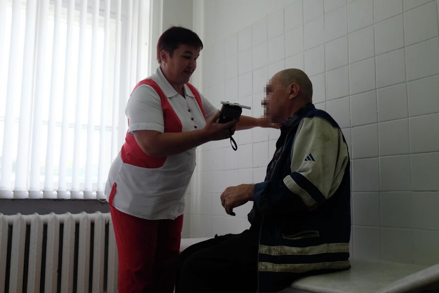 Старший фельдшер пункта оказания помощи лицам, находящимся в состоянии алкогольного опьянения, Надежда Александра Леднева Старший фельдшер пункта оказания помощи лицам, находящимся в состоянии алкогольного опьянения, Надежда Александра Леднева