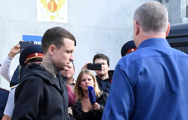 Футболистов П. Мамаева и А. Кокорина освободили из колонии по УДО Футболистов П. Мамаева и А. Кокорина освободили из колонии по УДО