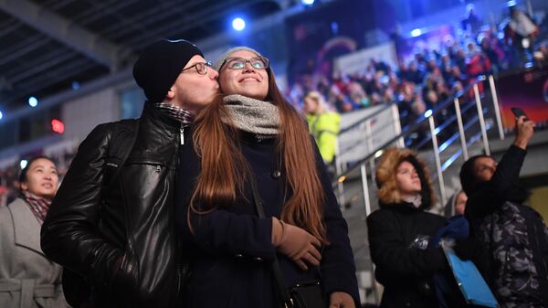 Мультимедийное световое шоу в рамках международного фестиваля Круг света 2019 на Гребном канале в Москве Мультимедийное световое шоу в рамках международного фестиваля Круг света 2019 на Гребном канале в Москве
