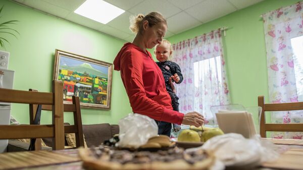 Ирина с ребенком Ирина с ребенком