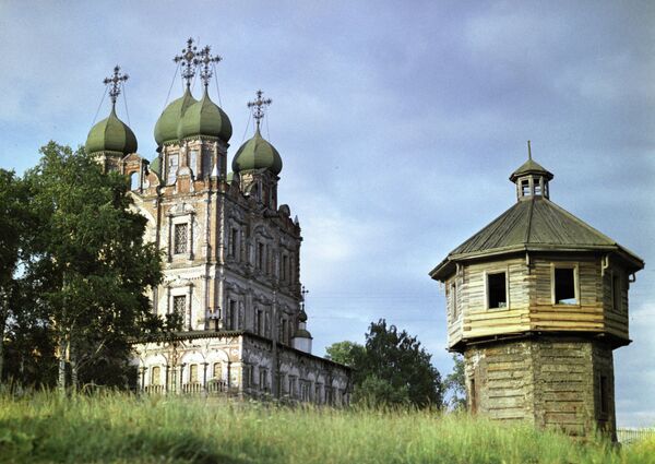 Введенский собор XVII века в городе Сольвычегодске. Введенский собор XVII века в городе Сольвычегодске.