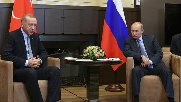 Президент РФ Владимир Путин и президент Турции Реджеп Тайип Эрдоган во время встречи Президент РФ Владимир Путин и президент Турции Реджеп Тайип Эрдоган во время встречи