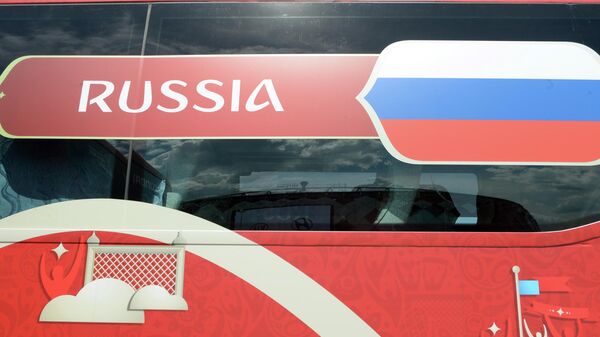 Болельщиков на ЕВРО в Петербурге будут перевозить на автобусах-шаттлах