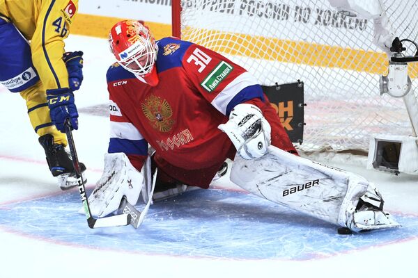 Вратарь Игорь Бобков (Россия) в матче первого этапа Еврохоккейтура сезона 2019/20 Кубок Карьяла между сборными командами Швеции и России. Вратарь Игорь Бобков (Россия) в матче первого этапа Еврохоккейтура сезона 2019/20 Кубок Карьяла между сборными командами Швеции и России.