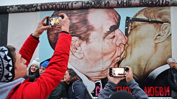 Мероприятия по случаю 30-летней годовщины падения Берлинской стены Мероприятия по случаю 30-летней годовщины падения Берлинской стены
