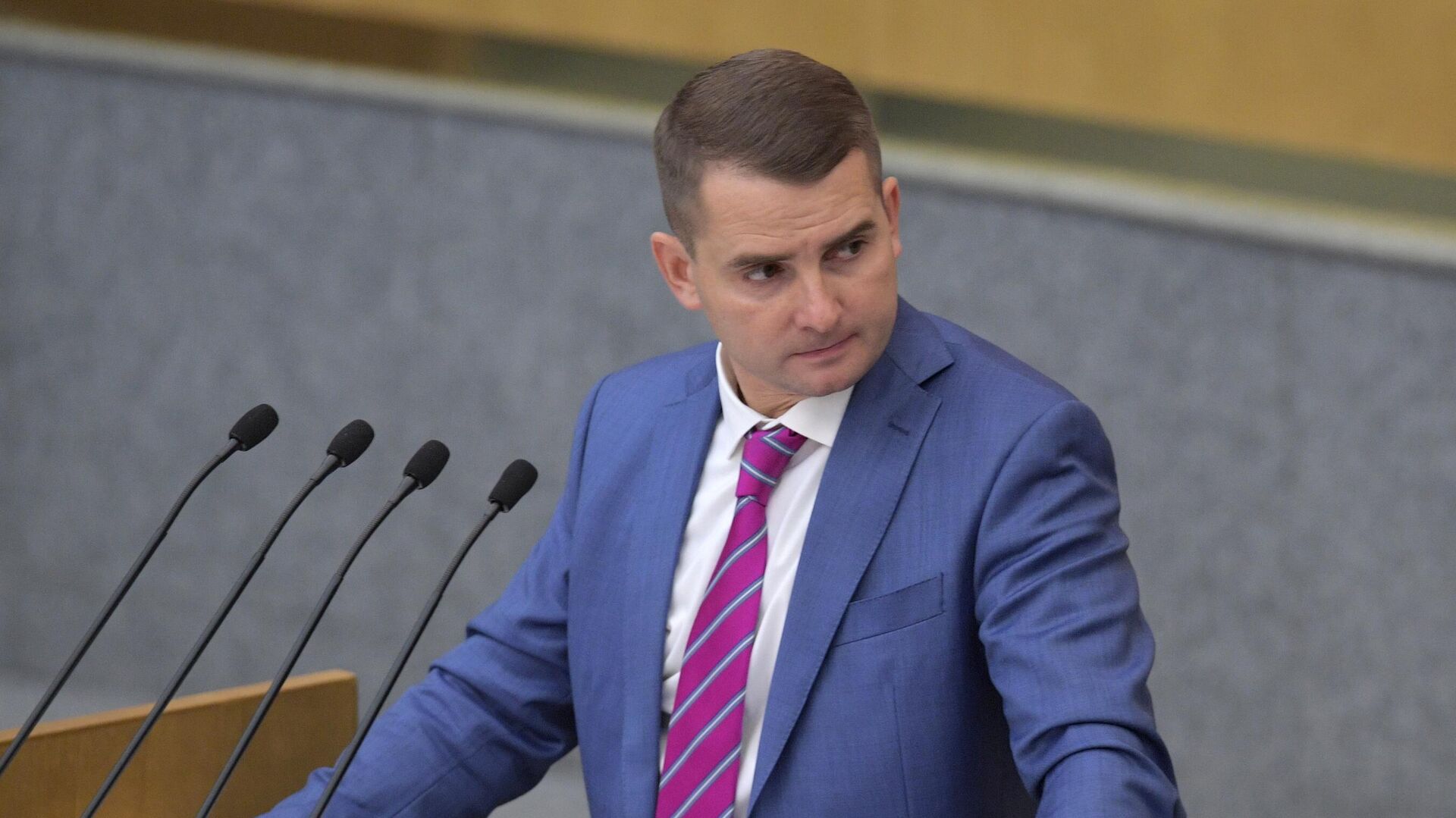 Косачев охарактеризовал депутата после его слов о "божественности власти"
