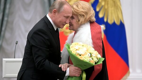 Доронина написала письмо Путину с просьбой спасти МХАТ