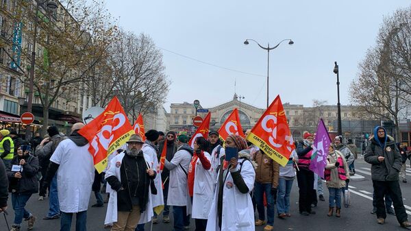 Во время демонстрации в Париже, Франция. 5 декабря 2019 Во время демонстрации в Париже, Франция. 5 декабря 2019