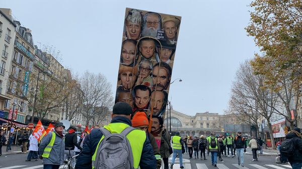 Во время демонстрации в Париже, Франция. 5 декабря 2019 Во время демонстрации в Париже, Франция. 5 декабря 2019