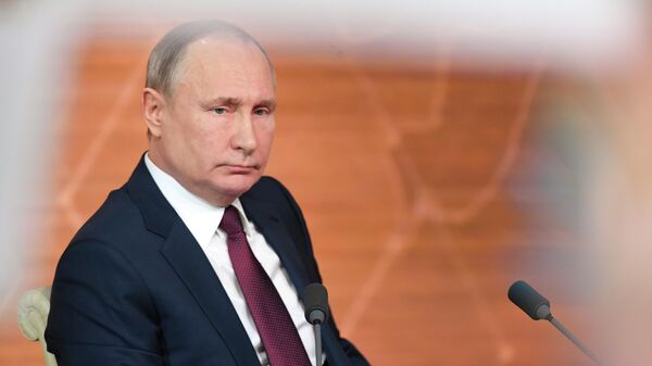 Президент РФ Владимир Путин на большой ежегодной пресс-конференции Президент РФ Владимир Путин на большой ежегодной пресс-конференции