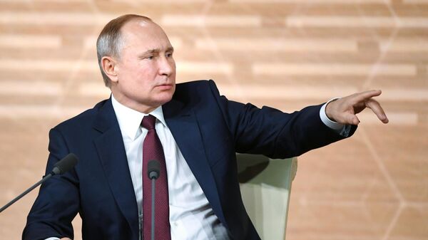 Президент РФ Владимир Путин на большой ежегодной пресс-конференции Президент РФ Владимир Путин на большой ежегодной пресс-конференции