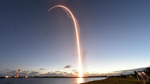 Новейший корабль Starliner на ракете-носителе Atlas V во время старта c мыса Канаверал во Флориде, США. 20 декабря 2019 Новейший корабль Starliner на ракете-носителе Atlas V во время старта c мыса Канаверал во Флориде, США. 20 декабря 2019