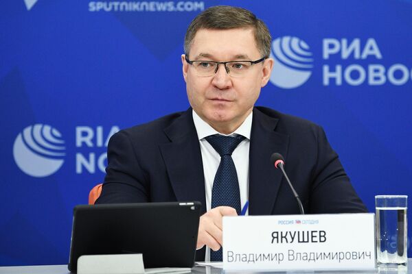 Министр строительства и ЖКХ России Владимир Якушев на пресс-конференции в Международном мультимедийном пресс-центре МИА Россия сегодня Министр строительства и ЖКХ России Владимир Якушев на пресс-конференции в Международном мультимедийном пресс-центре МИА Россия сегодня
