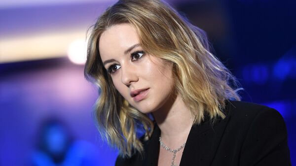 Актриса Ирина Старшенбаум на премьере фильма Вторжение Актриса Ирина Старшенбаум на премьере фильма Вторжение