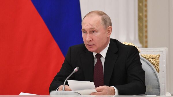Путин поручил увеличить объем субсидий на поддержку кинодебютов