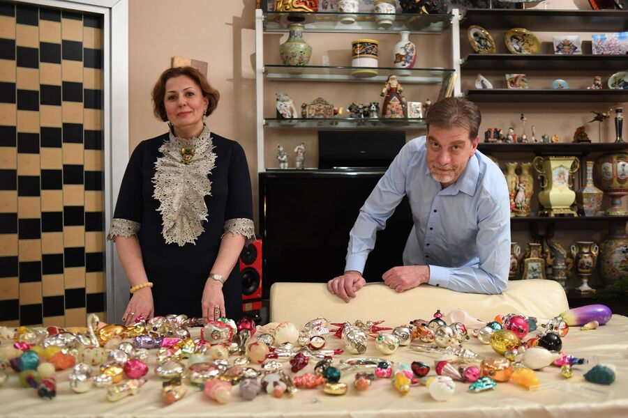 В коллекции Прибытковых три тысячи елочных украшений, выпущенных с 1930-х по 1970-е годы В коллекции Прибытковых три тысячи елочных украшений, выпущенных с 1930-х по 1970-е годы