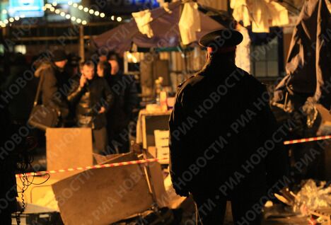 На месте взрыва на рынке у метро Пражская в Москве На месте взрыва на рынке у метро Пражская в Москве