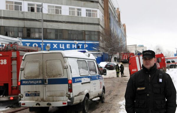 На месте пожара, произошедшего в общежитии на улице Кульнева На месте пожара, произошедшего в общежитии на улице Кульнева