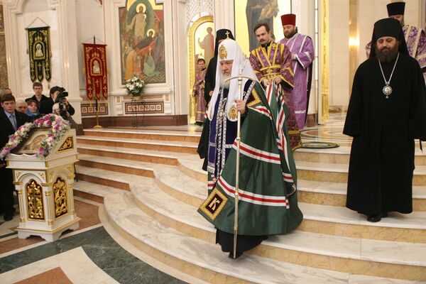 Святейший Патриарх Кирилл совершил благодарственный молебен в кафедральном храме Христа Спасителя города Калининграда Святейший Патриарх Кирилл совершил благодарственный молебен в кафедральном храме Христа Спасителя города Калининграда