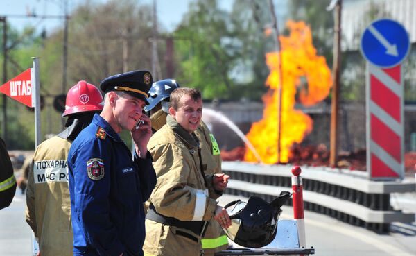 Взрыв газопровода на Озерной улице в Москве в ночь на 10 мая 2009 года Взрыв газопровода на Озерной улице в Москве в ночь на 10 мая 2009 года