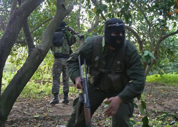Бой с боевиками идет в районе Ингушетии, где расстреляли милиционеров Бой с боевиками идет в районе Ингушетии, где расстреляли милиционеров