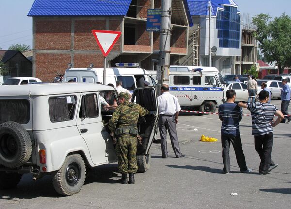 Ограничения на проезд в центре Махачкалы сняты, угроза теракта не подтвердилась Ограничения на проезд в центре Махачкалы сняты, угроза теракта не подтвердилась