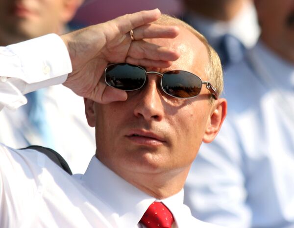 Владимир Путин на салон МАКС. Архив Владимир Путин на салон МАКС. Архив
