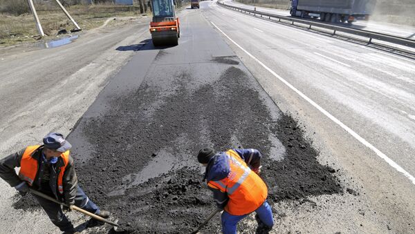 Газовую трубу на севере Москвы могли повредить рабочие при укладке кабеля Газовую трубу на севере Москвы могли повредить рабочие при укладке кабеля