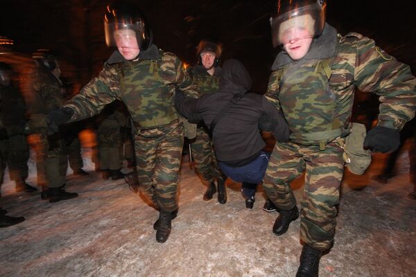 Акция памяти Станислава Маркелова и Анастасии Бабуровой в Москве Акция памяти Станислава Маркелова и Анастасии Бабуровой в Москве