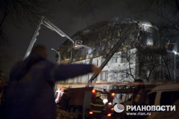 Пожар в бизнес-центре на севере Москвы Пожар в бизнес-центре на севере Москвы