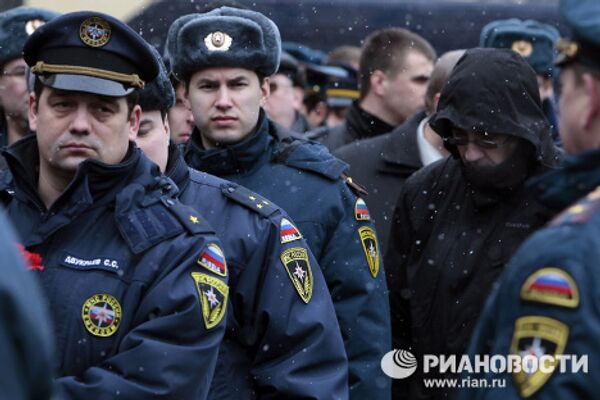 Прощание с начальником службы пожаротушения Москвы Евгением Чернышовым Прощание с начальником службы пожаротушения Москвы Евгением Чернышовым