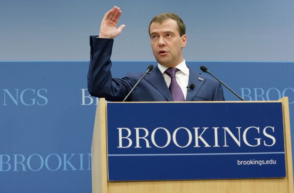 Дмитрий Медведев встретился с представителями общественных, академических и политических кругов США Дмитрий Медведев встретился с представителями общественных, академических и политических кругов США