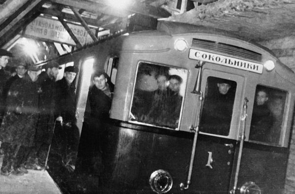 Первый поезд Московского метро. Архив Первый поезд Московского метро. Архив