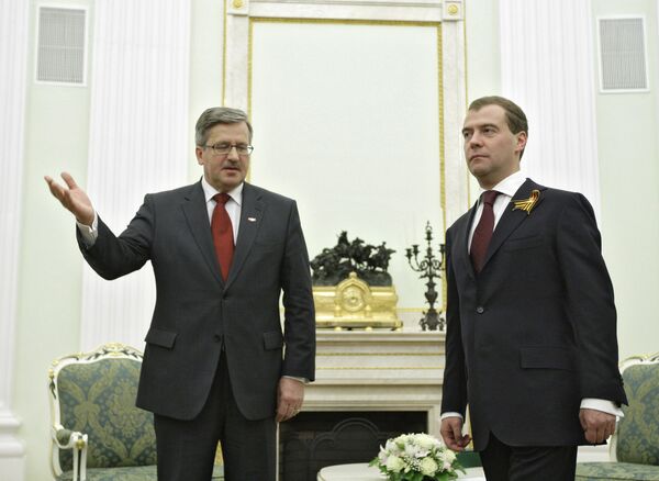 Президент РФ Д.Медведев встретился с и.о. президента Польши Б.Коморовским Президент РФ Д.Медведев встретился с и.о. президента Польши Б.Коморовским