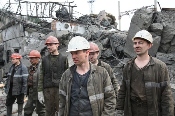 Последствия взрывов на шахте Распадская в Кемеровской области Последствия взрывов на шахте Распадская в Кемеровской области