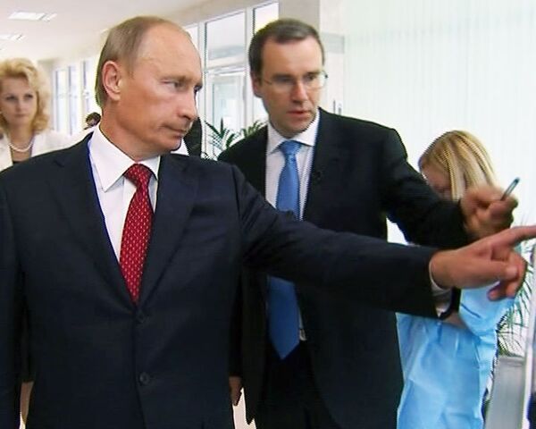 Путин обязал регионы сдать 22 перинатальных центра к 2012 году Путин обязал регионы сдать 22 перинатальных центра к 2012 году