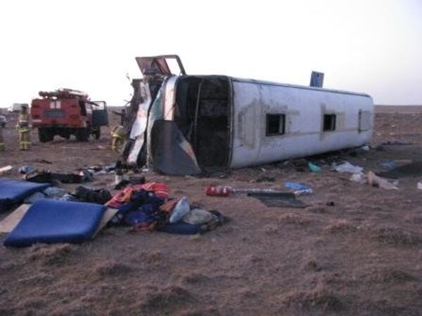 Авария на трассе в Калмыкии Авария на трассе в Калмыкии