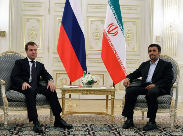 Встреча Дмитрия Медведева с президентом Ирана Махмудом Ахмадинежадом Встреча Дмитрия Медведева с президентом Ирана Махмудом Ахмадинежадом