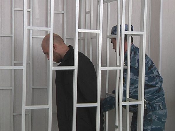 Обвиняемый в причастности ко взрыву во Владикавказе Юсуп Дзангиев в зале суда Обвиняемый в причастности ко взрыву во Владикавказе Юсуп Дзангиев в зале суда