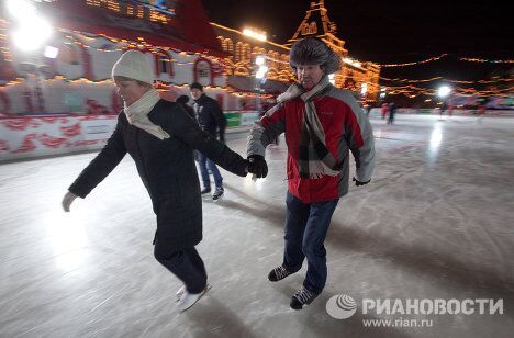 Зимняя Москва: открытие катка на Красной площади Зимняя Москва: открытие катка на Красной площади