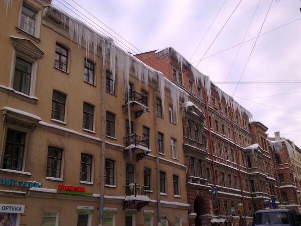 Сосульки в Петербурге Сосульки в Петербурге
