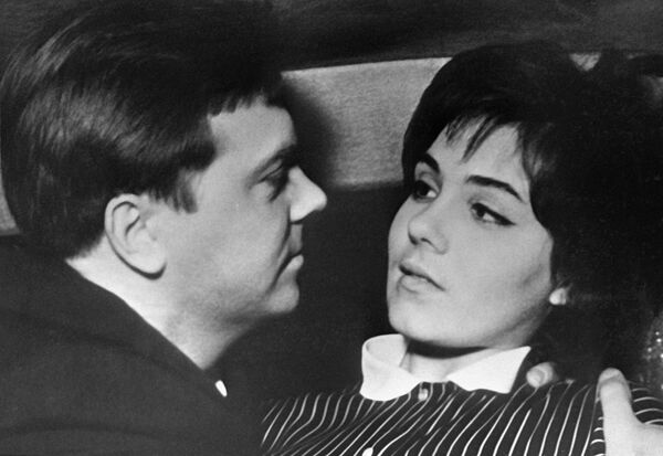 Малявина и Кузнецов в фильме Утренние поезда Малявина и Кузнецов в фильме Утренние поезда