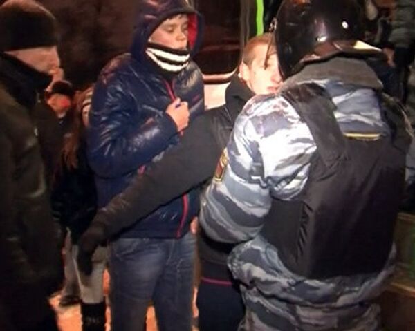 Милиция предотвратила беспорядки возле телецентра Останкино Милиция предотвратила беспорядки возле телецентра Останкино