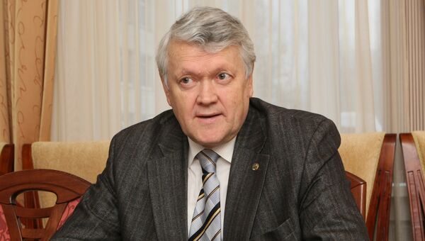 Интервью с председателем сибирского отделения Российской академии наук Александром Асеевым Интервью с председателем сибирского отделения Российской академии наук Александром Асеевым